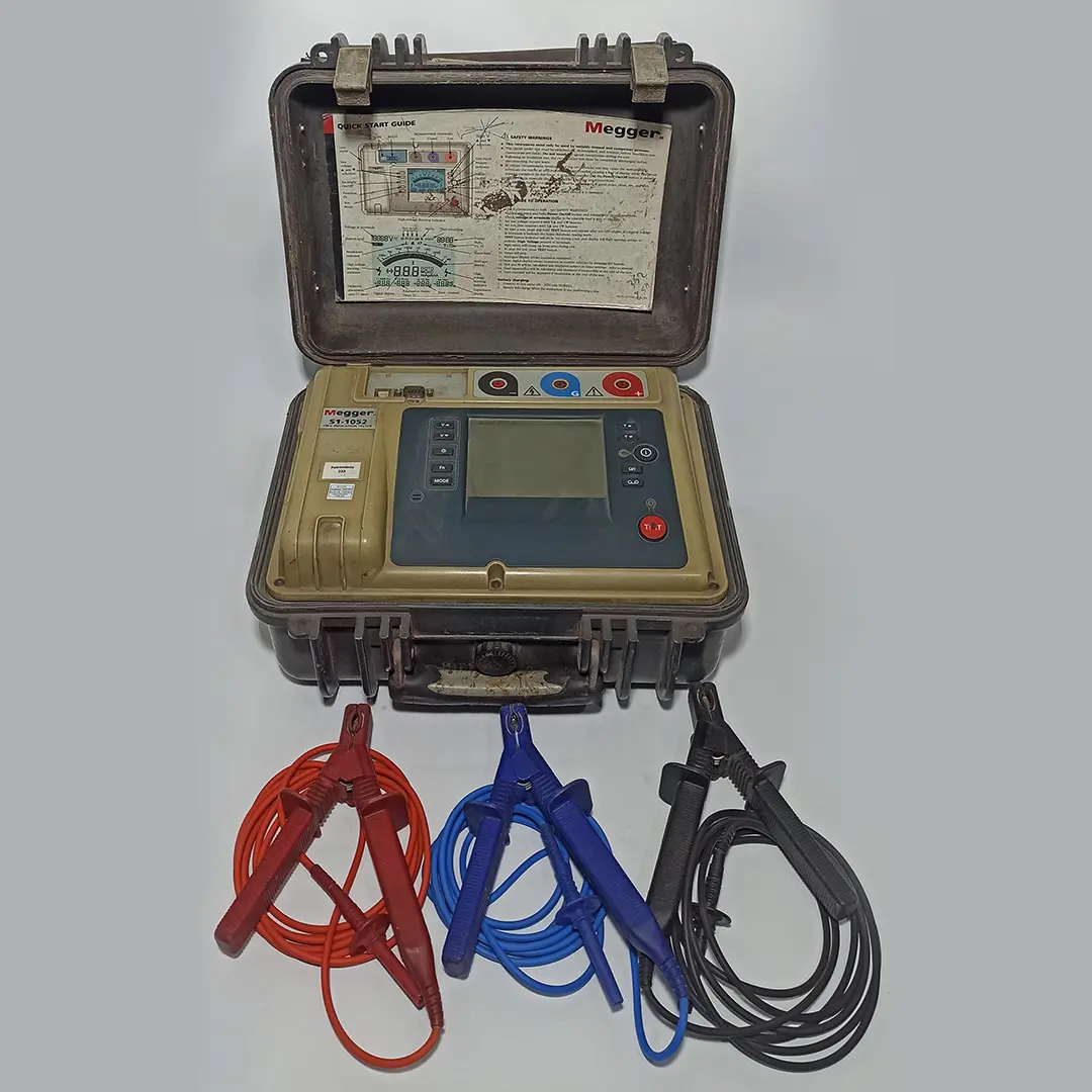 Meggôhmetros Digitais e analógicos de 1 a 15kv